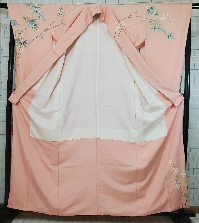 685ー72番　在庫処分　着物　正絹　振袖　成人式　手描き　京友禅染め　在庫処分