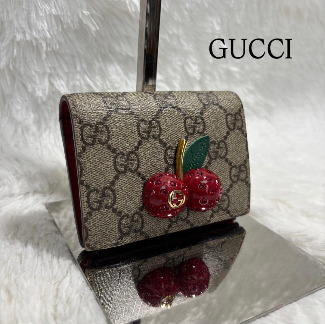 ✨美品✨ グッチ 二つ折り財布 チェリー さくらんぼ PVC GGスプリーム 赤