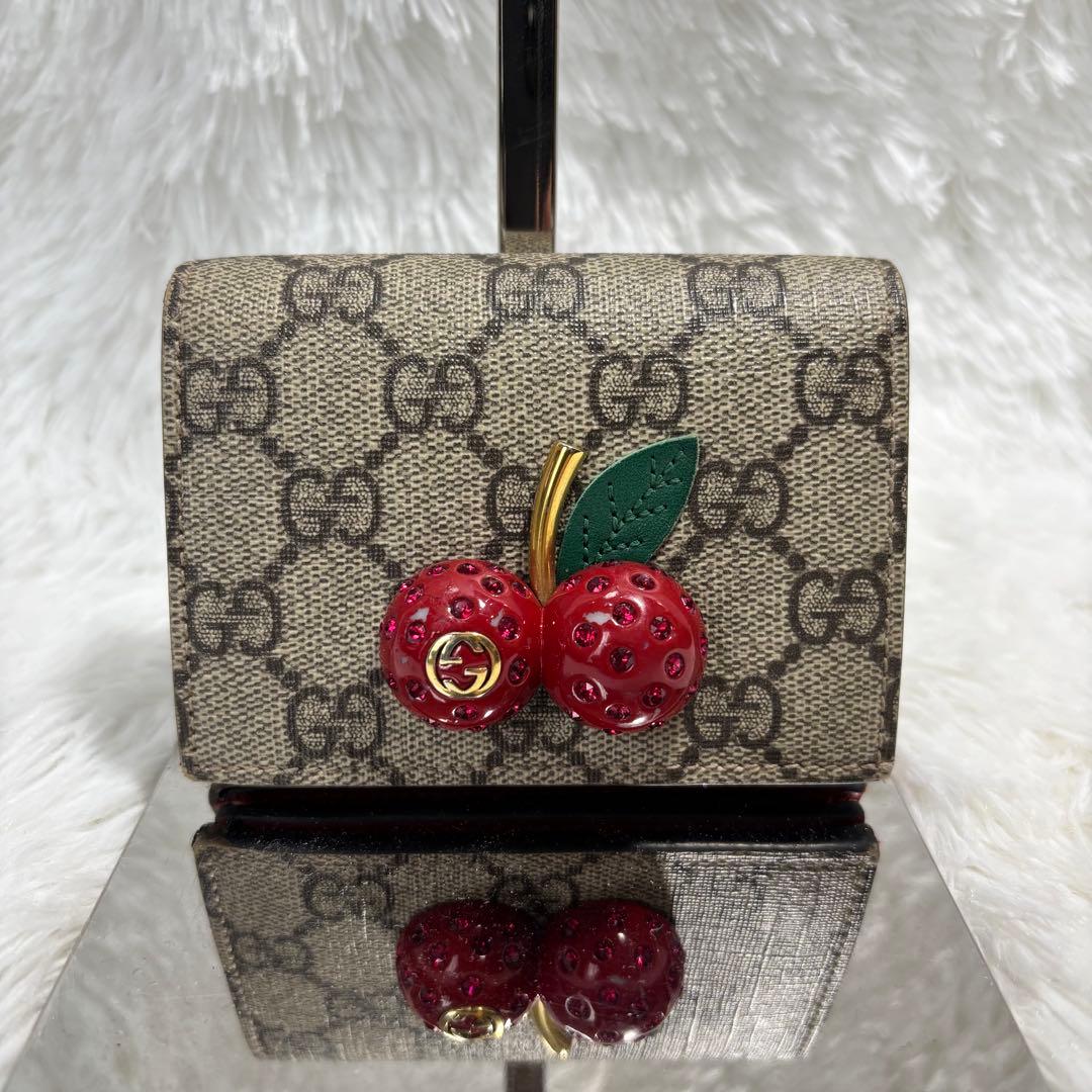 ✨美品✨ グッチ 二つ折り財布 チェリー さくらんぼ PVC GGスプリーム 赤