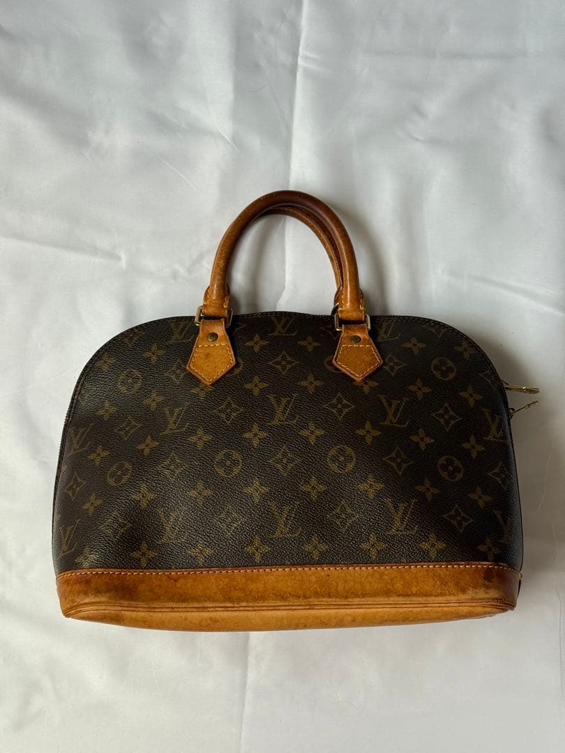 Louis Vuitton モノグラム アルマ　中古品