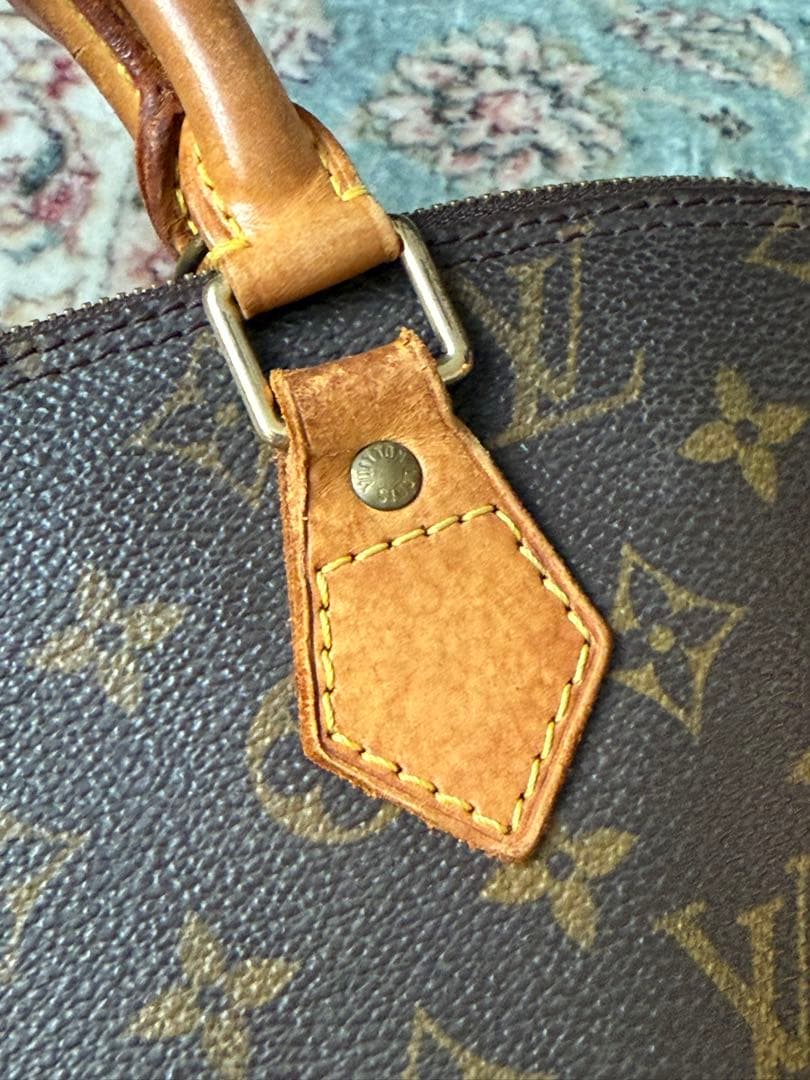 Louis Vuitton モノグラム アルマ　中古品