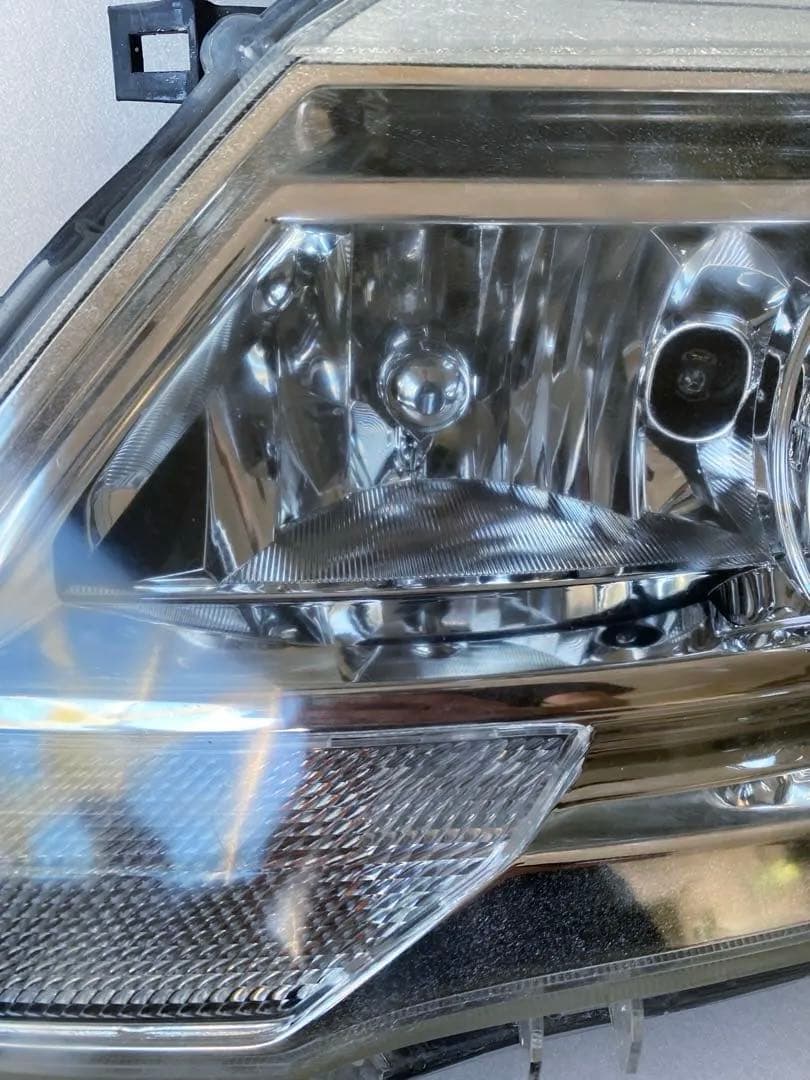 日産 セレナ C25 前期 中期 純正HID ヘッドライト 左右セット