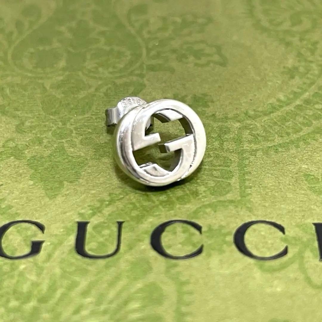 【極美品】グッチ　インターロッキングGGピアス片耳　メンズ/レディース　925