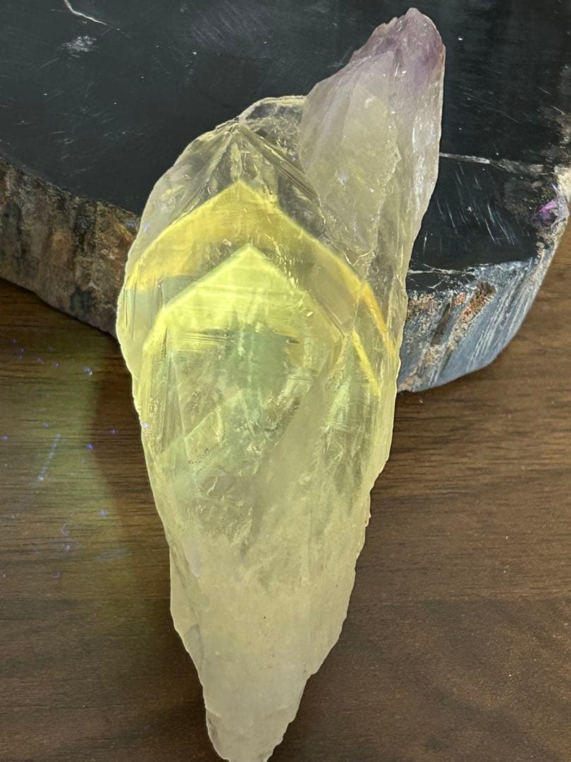 バイーア州産 ファントムアメジスト 原石 ラベンダーの幻影