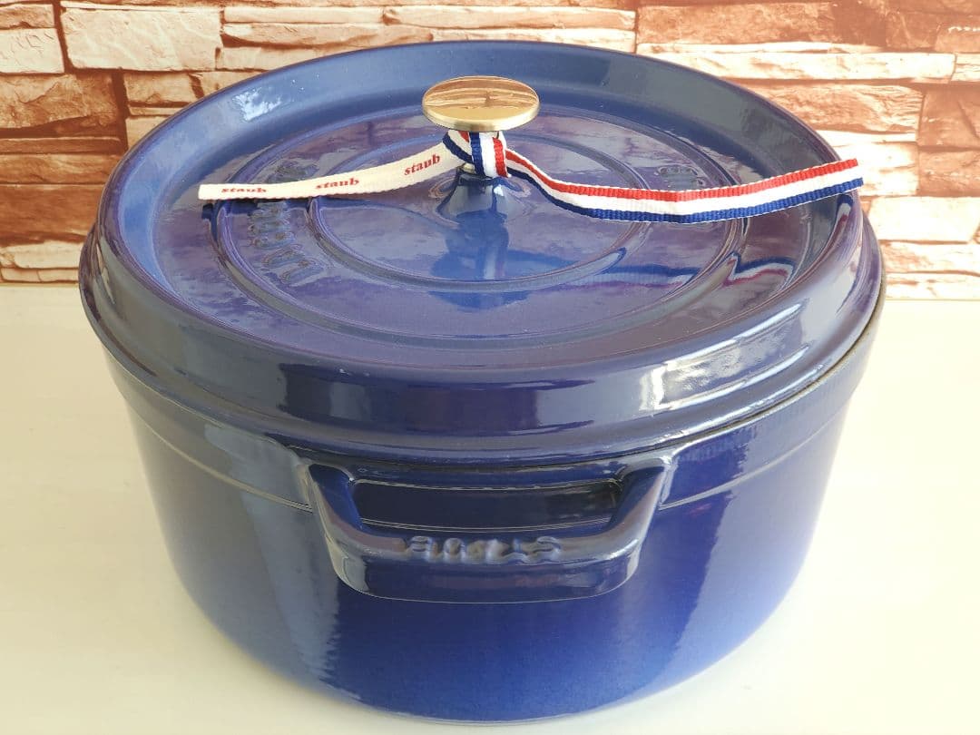 【美品/値下げ中】staub ピコ・ココット ラウンド ロイヤルブルー　ストウブ