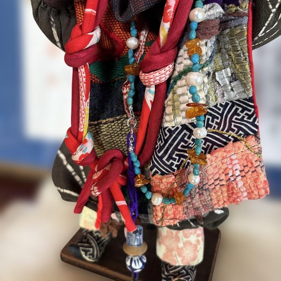 豊田信也　古布創作人形 台座付き