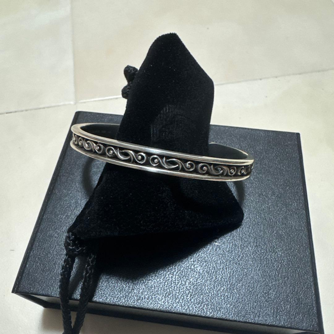 PUERTA DEL SOL シルバー バングル