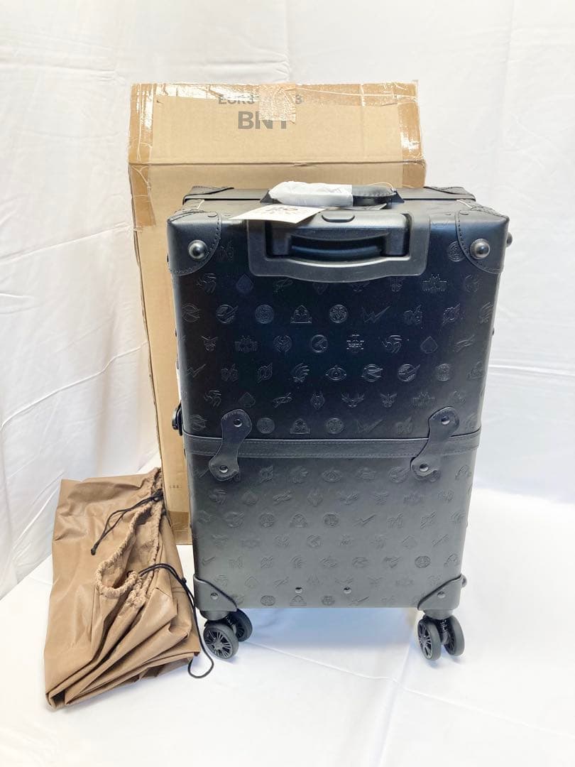 【未使用品】平成仮面ライダー20作品記念　キャスター付きトランク　スーツケース