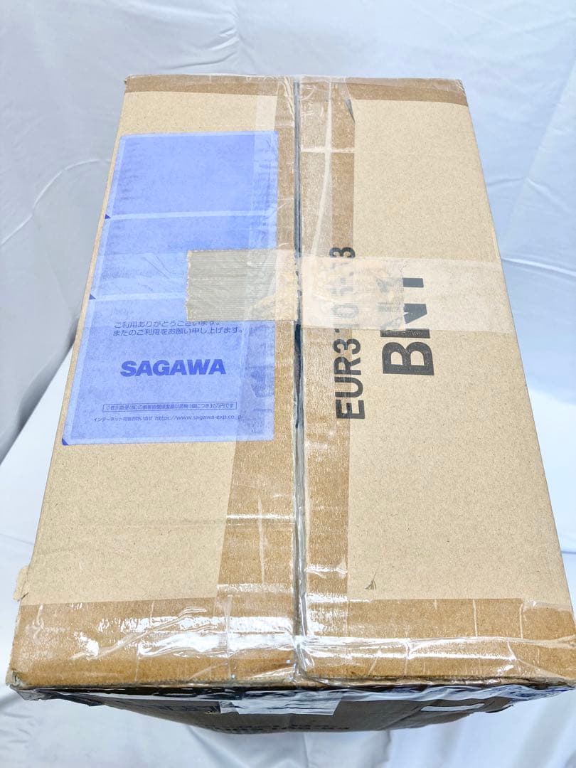 【未使用品】平成仮面ライダー20作品記念　キャスター付きトランク　スーツケース