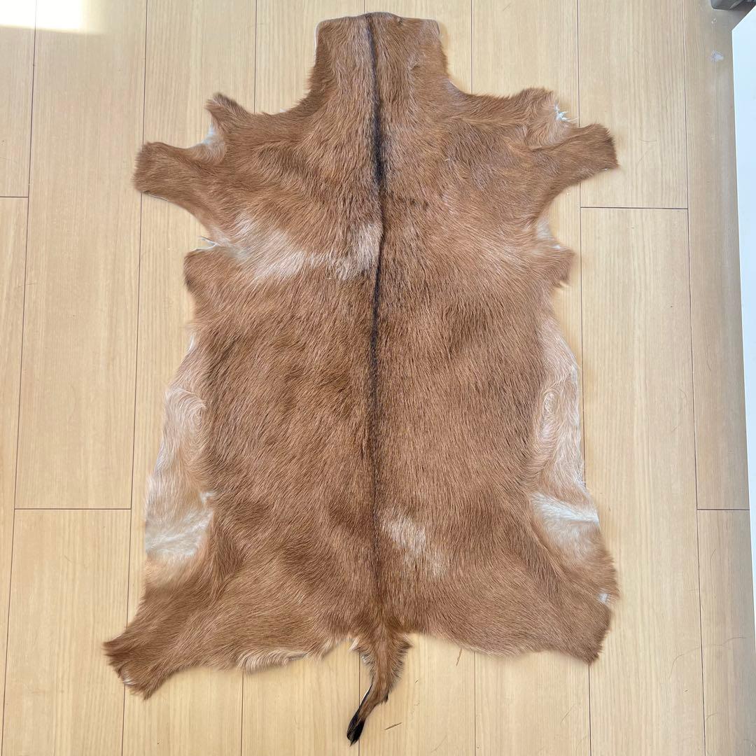 天然山羊毛皮 ヤギ皮 カーペット マット 本革 96*66cm