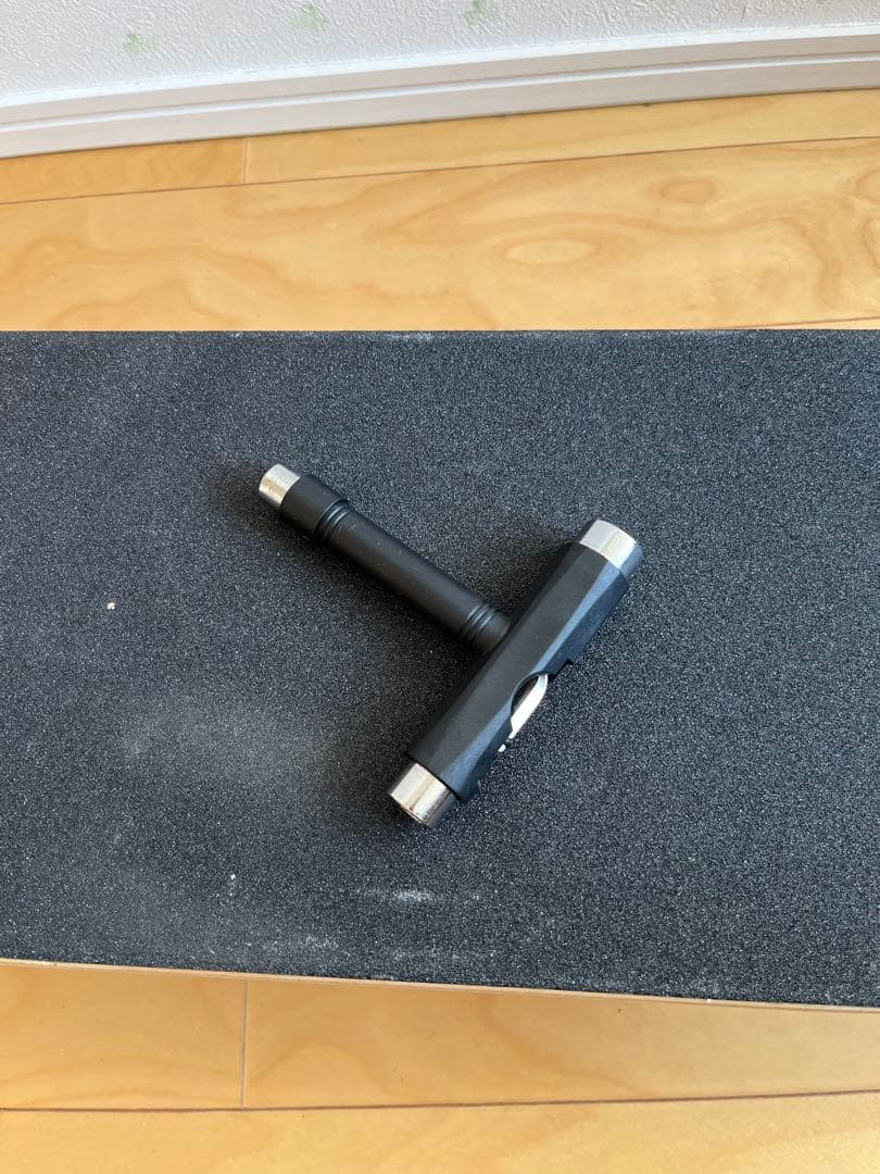 BAKER スケートボード 8.0インチ レッド ホワイト レンチおまけ付き