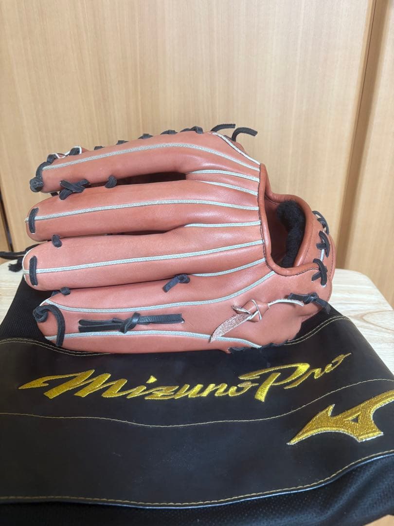 ミズノプロ外野用　硬式グローブ　グローブケース付き