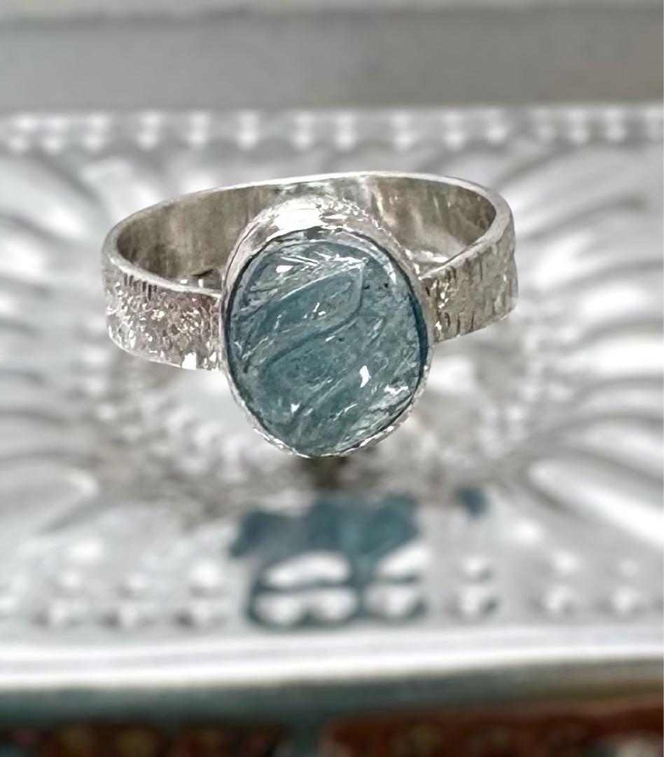 アクアマリン カービング　シルバーリング 彫刻模様
