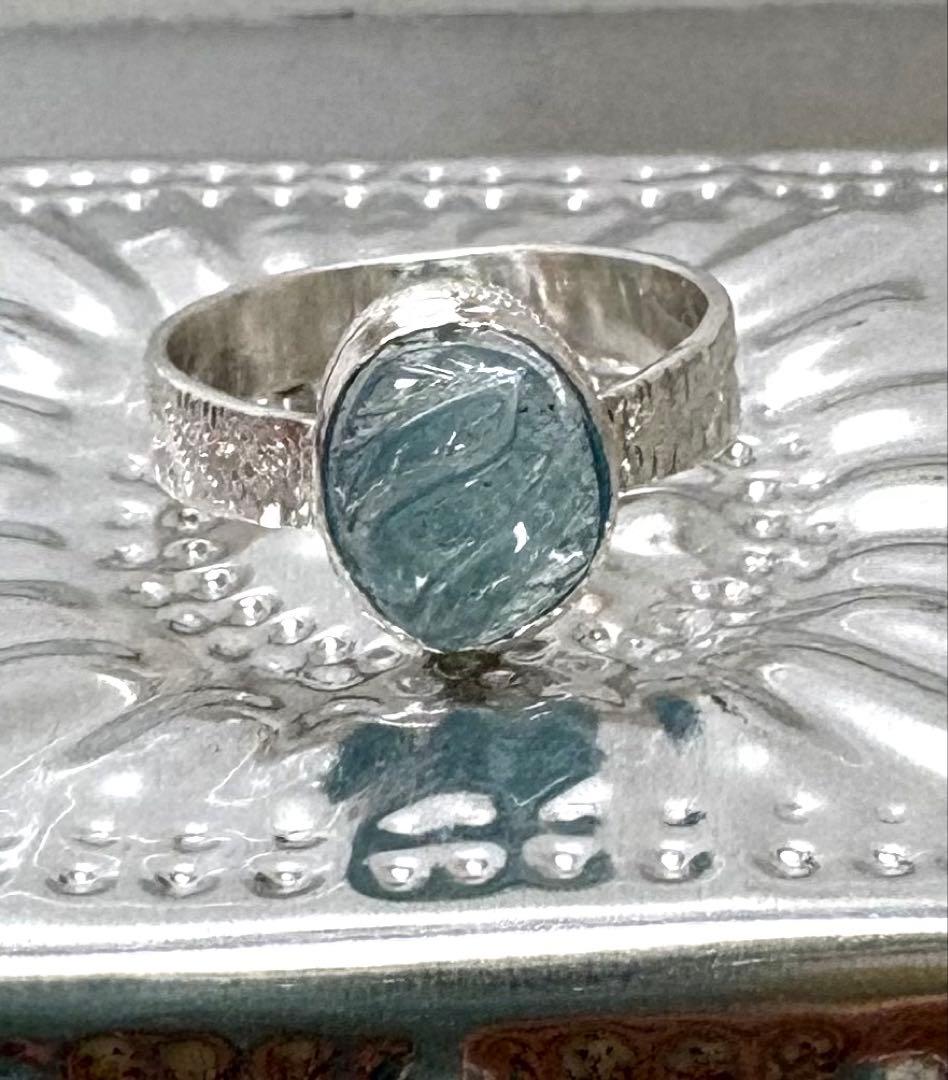 アクアマリン カービング　シルバーリング 彫刻模様