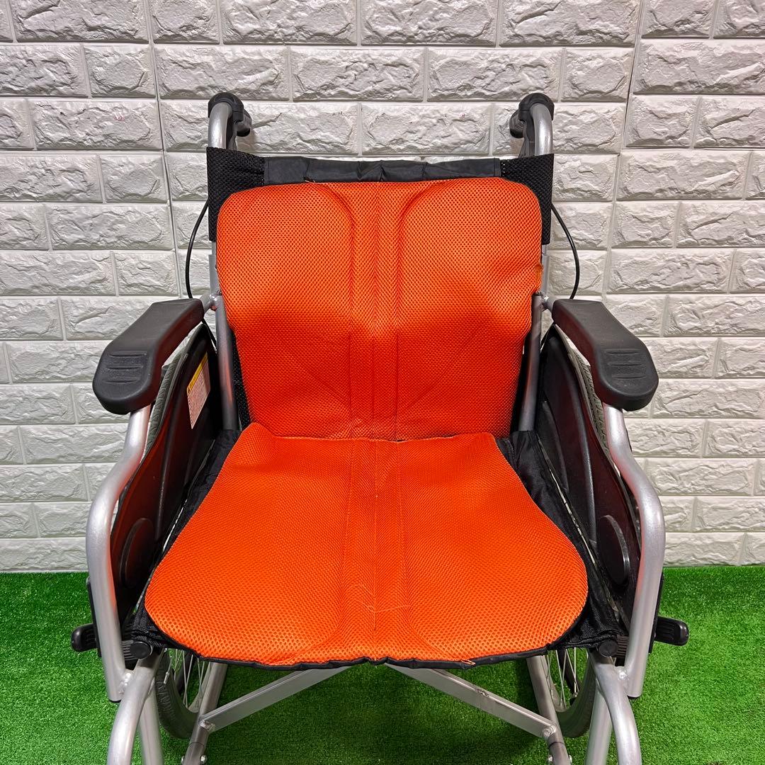 超美品　Care-Tec Japan車椅子 ケアテックジャパン車椅子