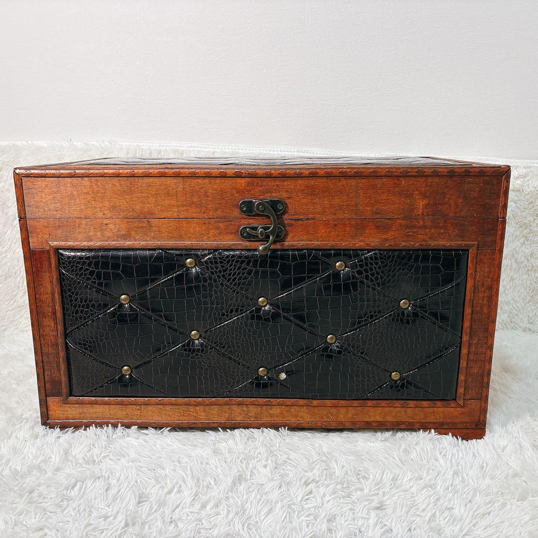 ✨送料無料✨ アンティーク スツール ボックス 収納ボックス クロコ型押し 宝箱