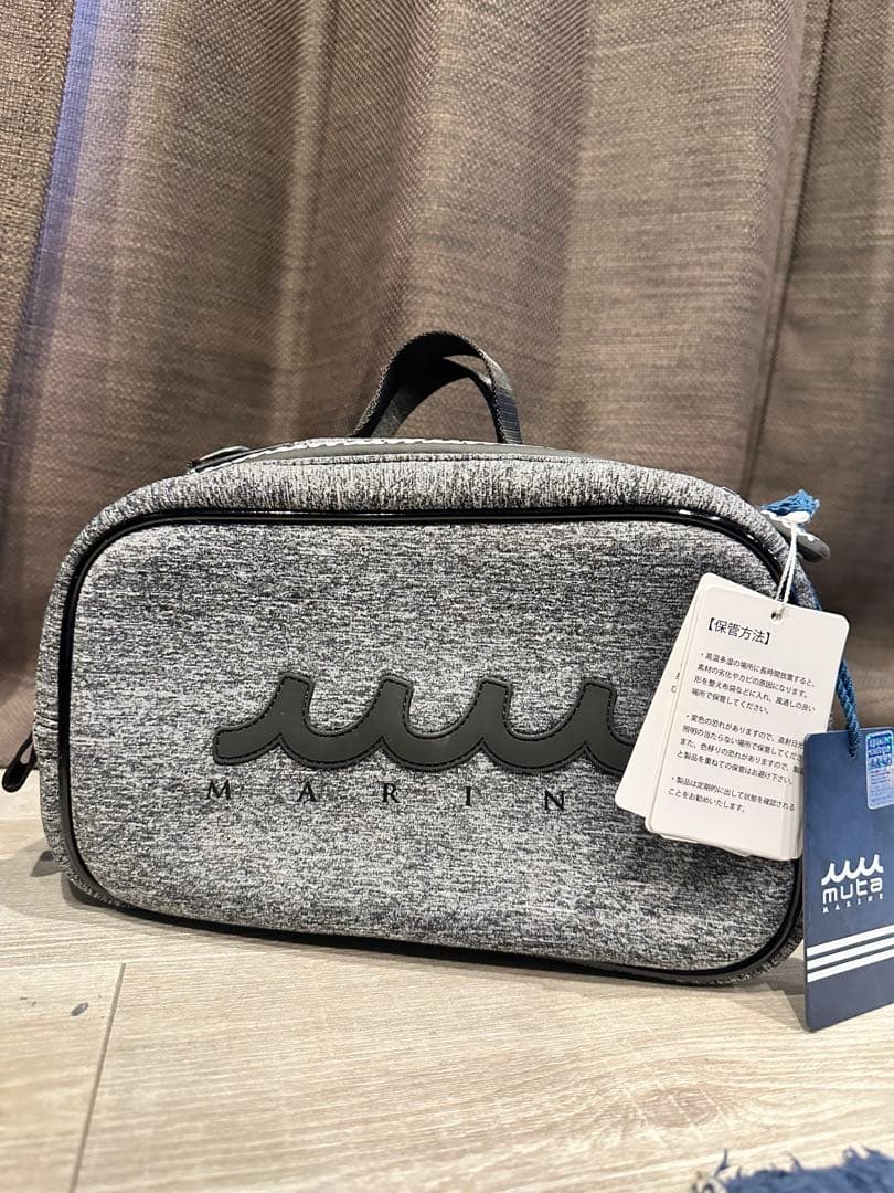 muta グレー ポーチ