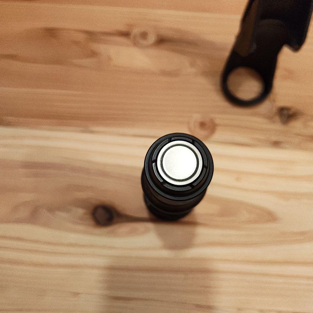 OLIGHT WARRIOR X 4　懐中電灯 高輝度LED