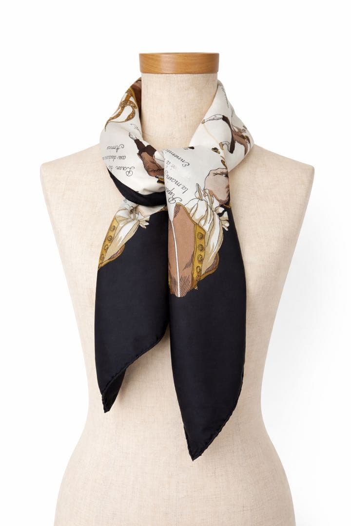 【HERMÈS】スカーフ カレ90 フェンシング柄