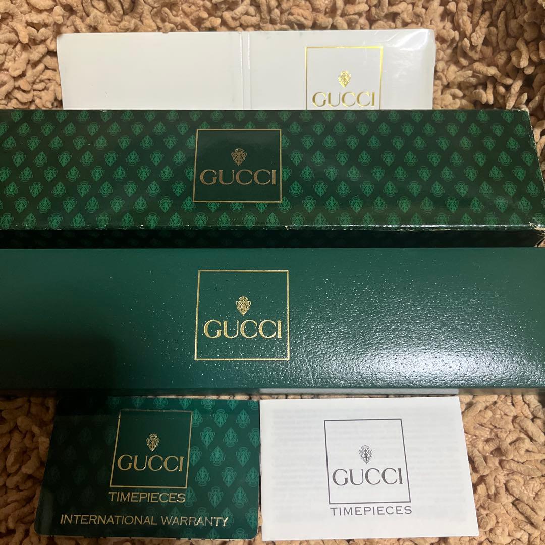 ジャンクオールド GUCCI 腕時計 ゴールド×グリーン レザー箱、販売証明書付