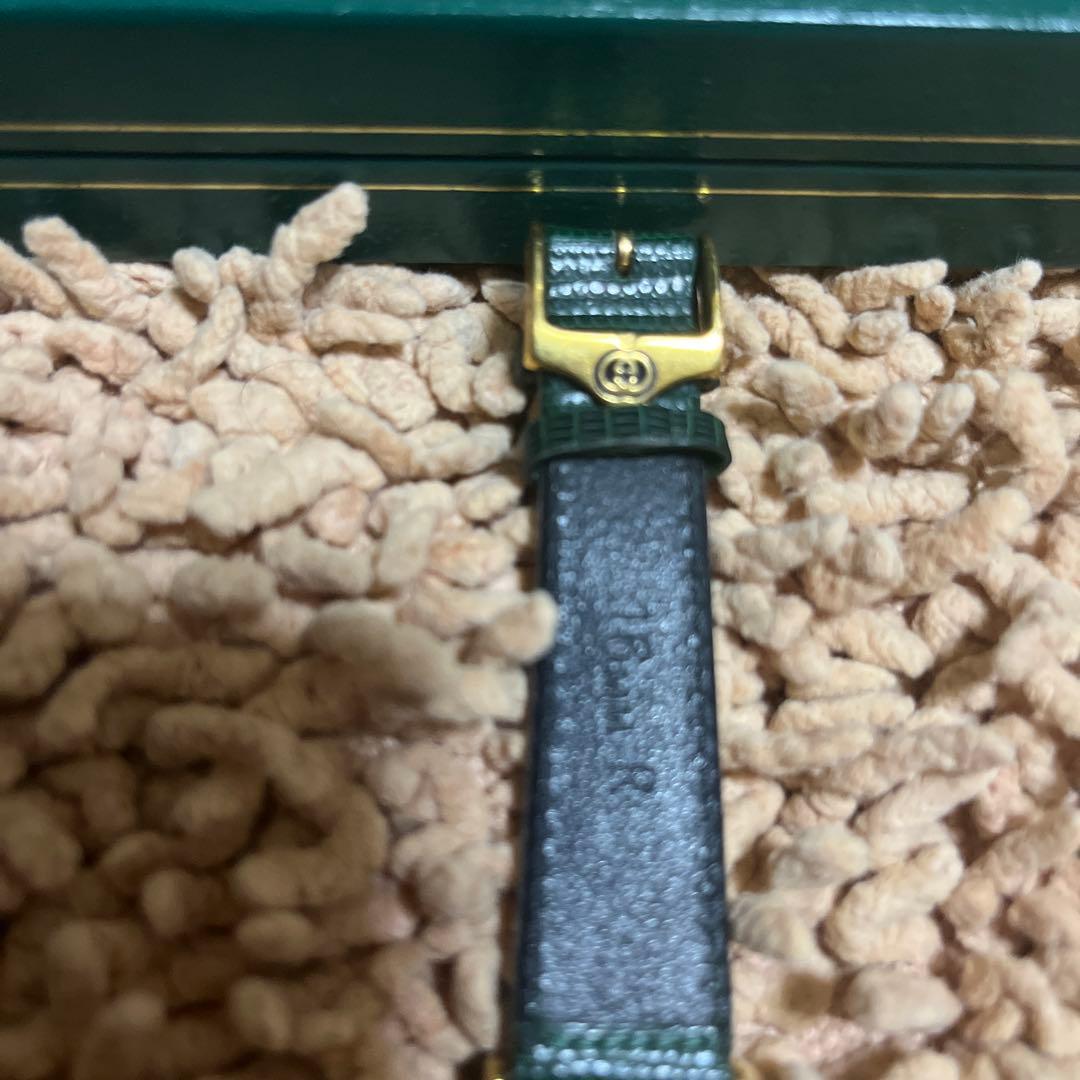 ジャンクオールド GUCCI 腕時計 ゴールド×グリーン レザー箱、販売証明書付