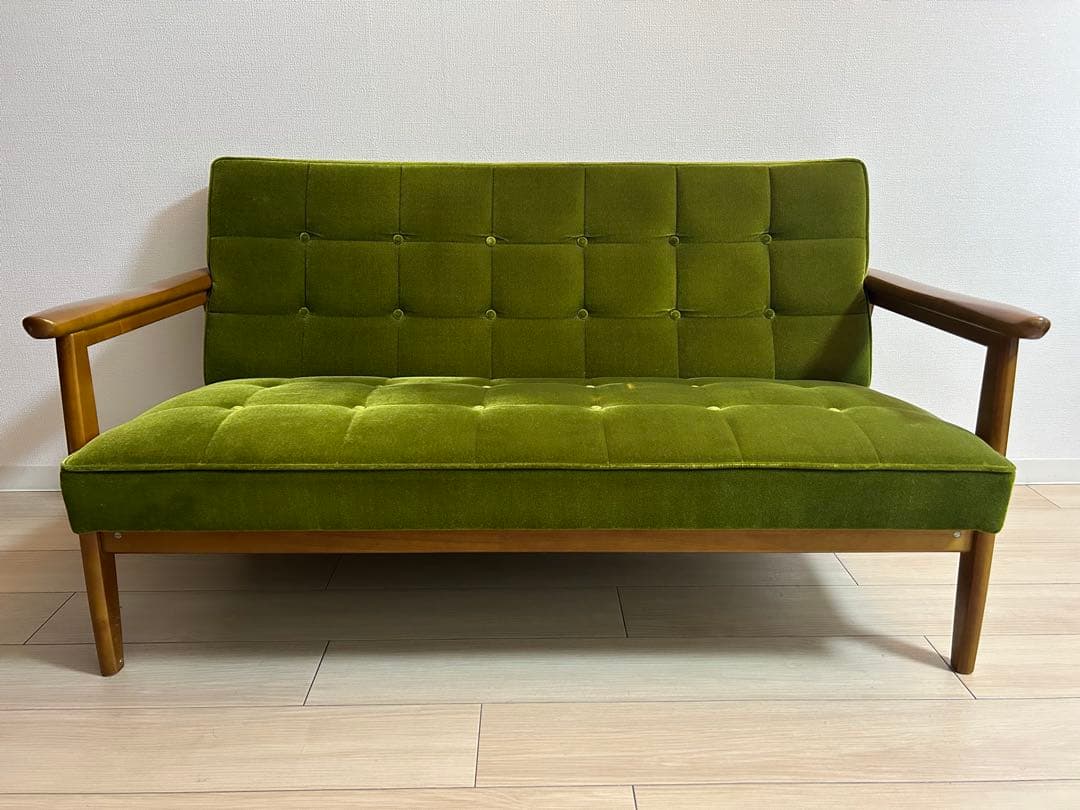 ポッキー【カリモク60】オリーブグリーン ベルベットソファ