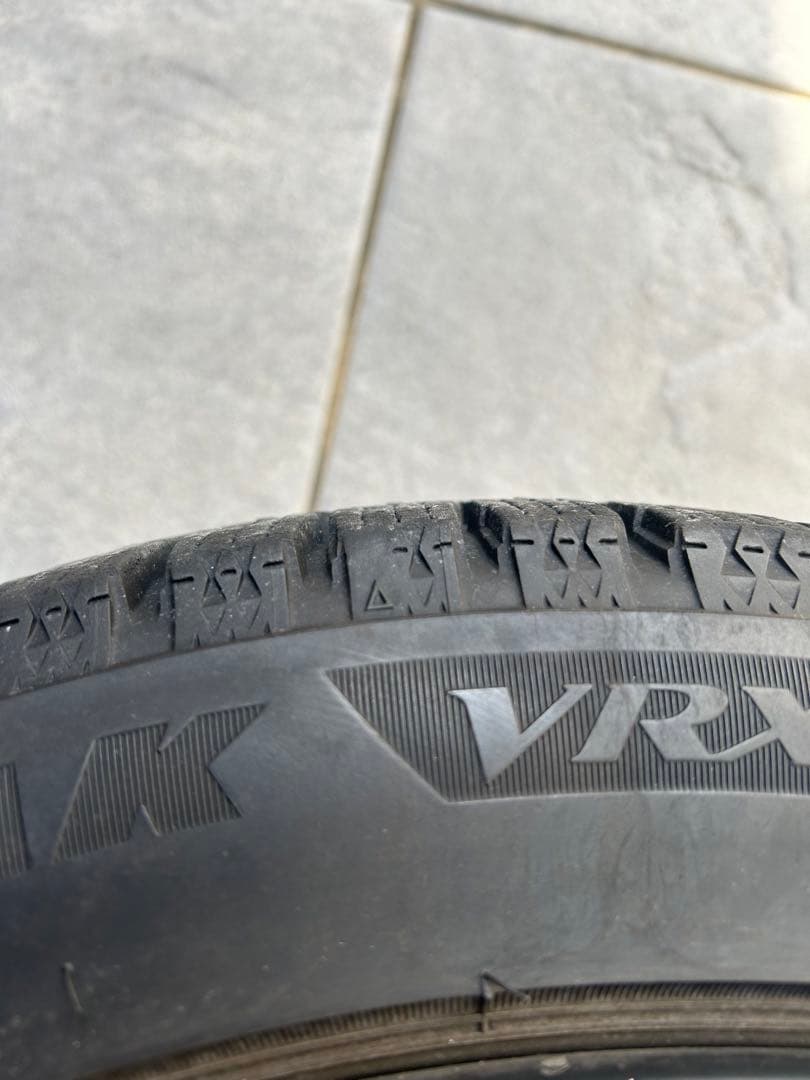 スタッドレスタイヤ　ホイール　4本セット