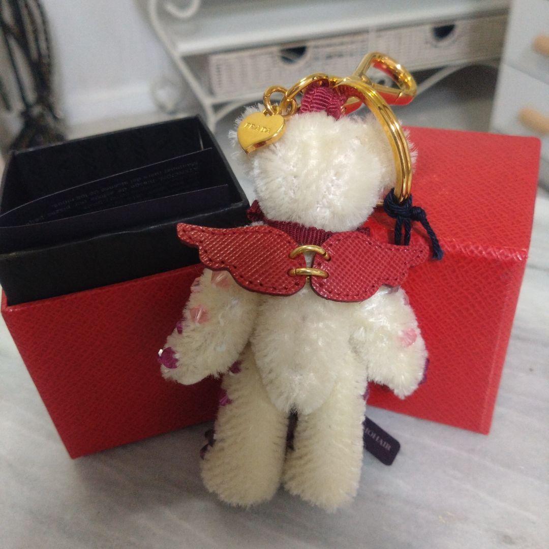 貴重！PRADA クマ型キーホルダー オリジナルボックス付き