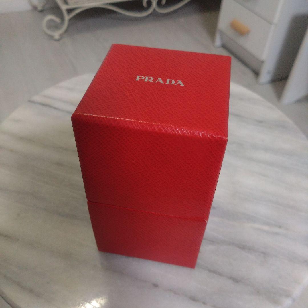 貴重！PRADA クマ型キーホルダー オリジナルボックス付き