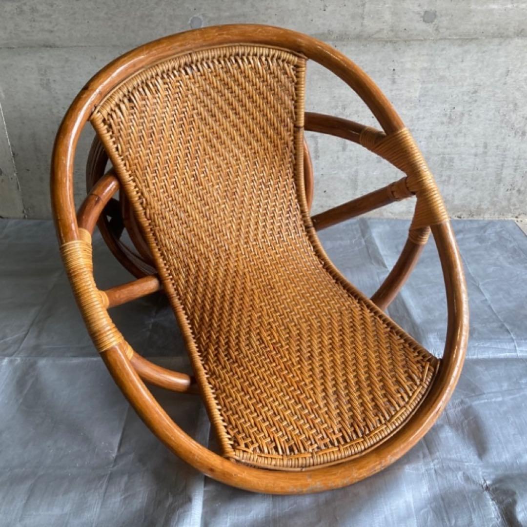 籐 ラタン 回転椅子 チェア 丸型 円形 編み込み アジアン 木製 家具 レトロ