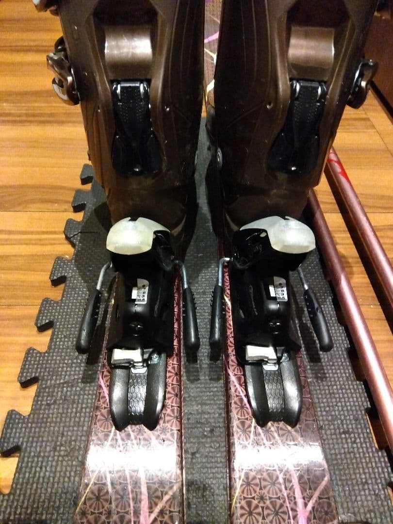 高級✨️ハイエンド✨️レディース用 カーボン スキーセット メンテ・WAX済み✔