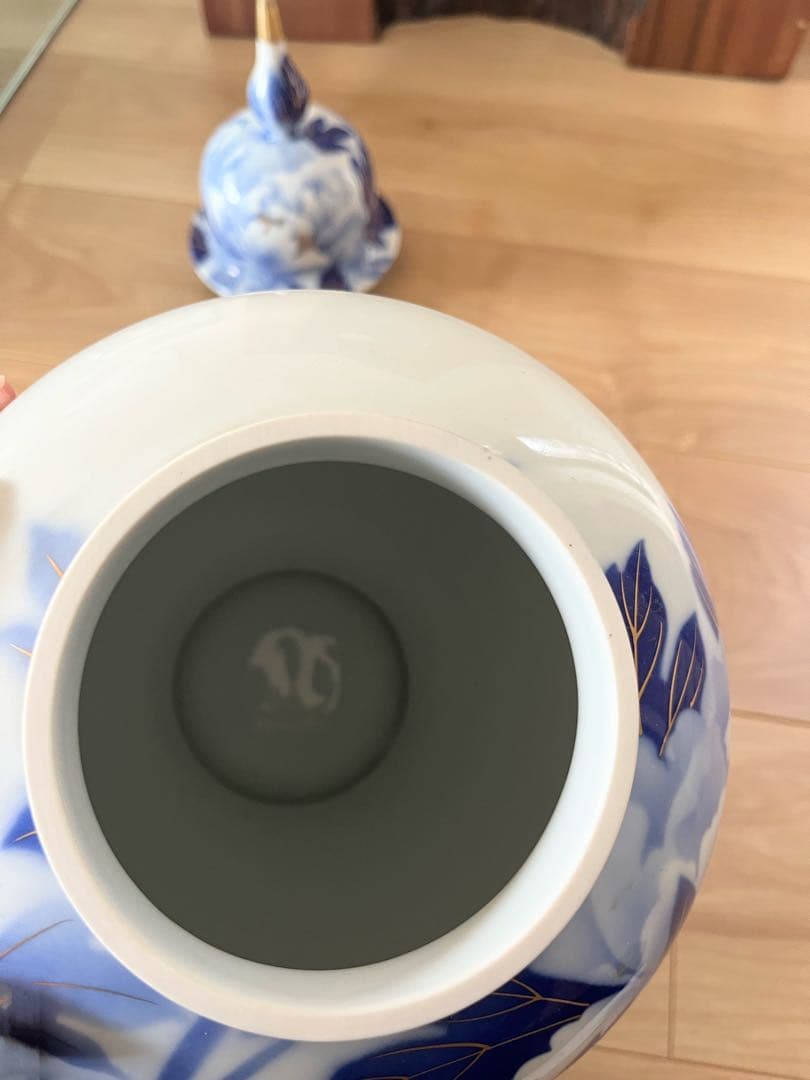 宮内庁御用達 深川製磁 牡丹 冠付 花瓶 美術有田焼 金彩