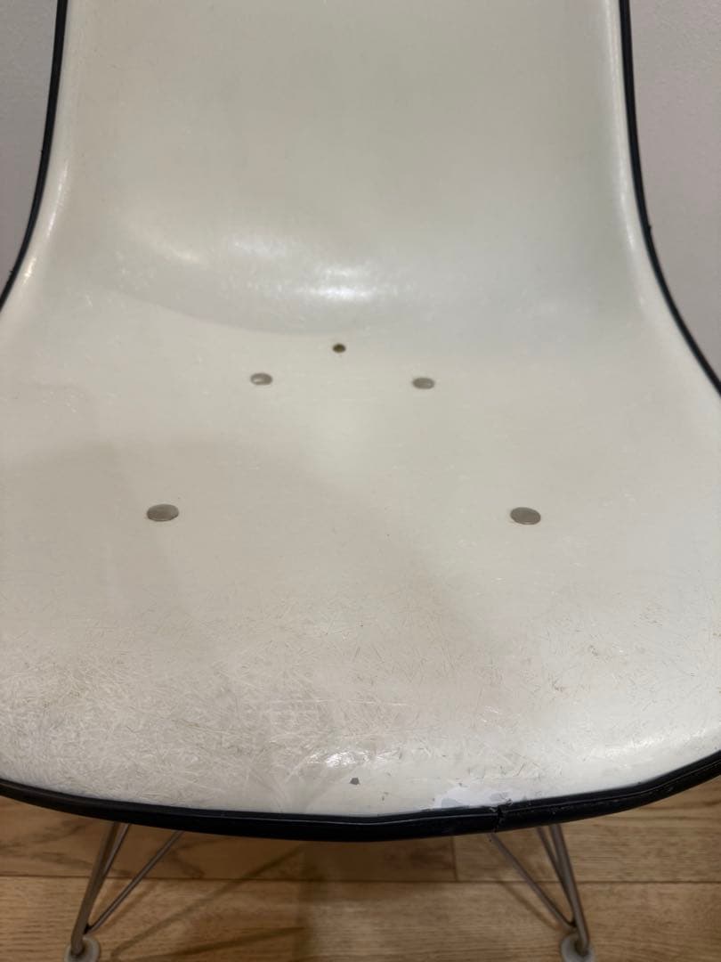 サイドシェルチェア　Modern Furniture Sales Co,Ltd