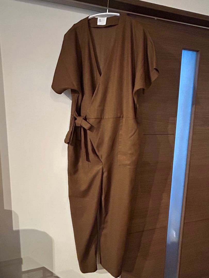 辺見エミリ着用plagdeオールインワン美品