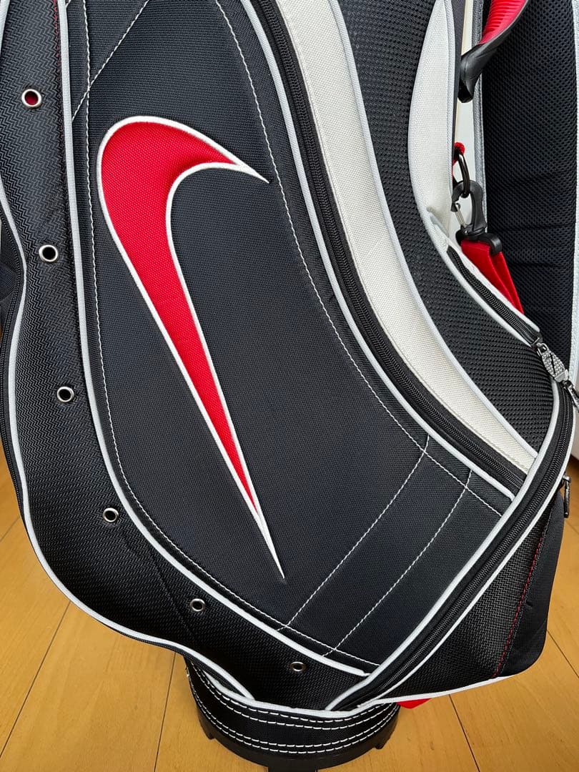 美品完売品　希少ナイキゴルフ　スポーツ　アクティブカートキャディバッグ 黒×赤