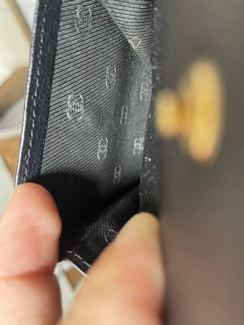 国内正規品　CHANEL シャネル　二つ折り財布　黒　キャビアスキン　ココマーク