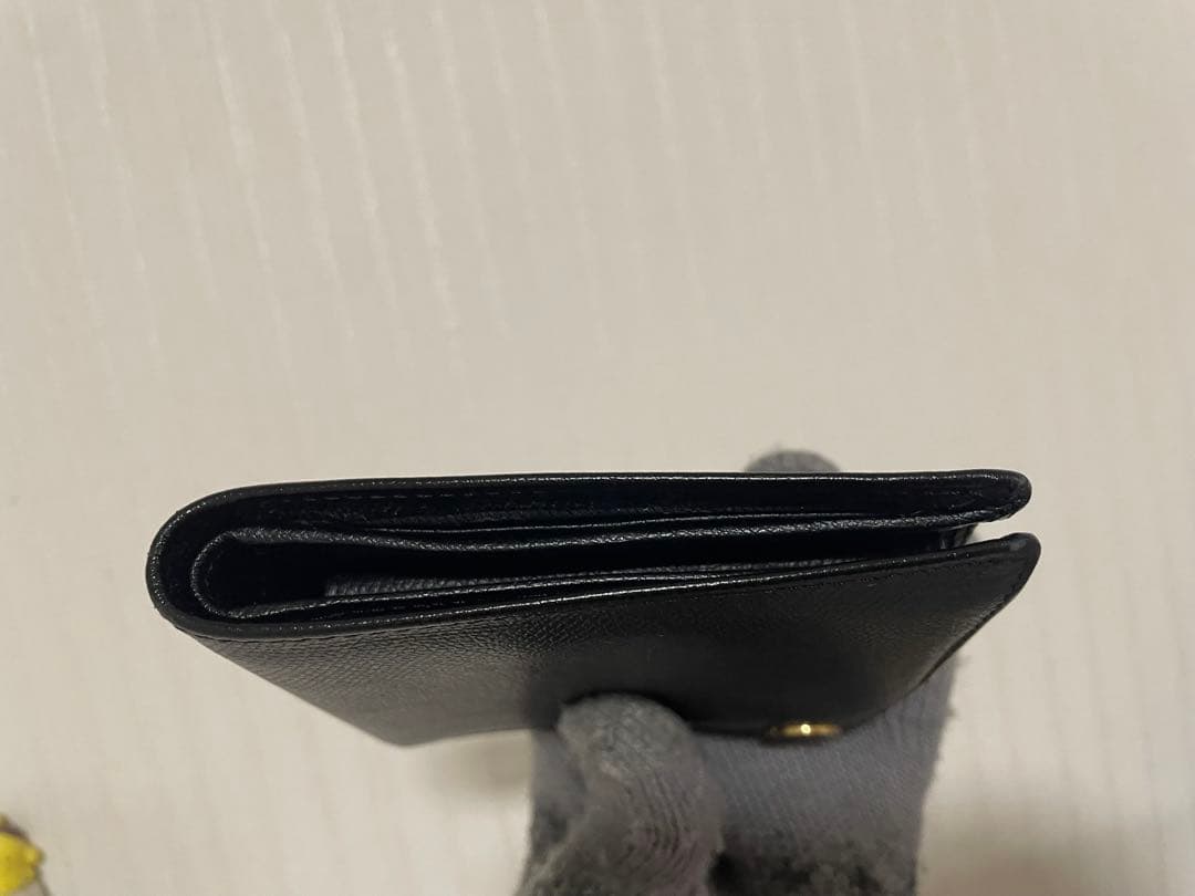 国内正規品　CHANEL シャネル　二つ折り財布　黒　キャビアスキン　ココマーク