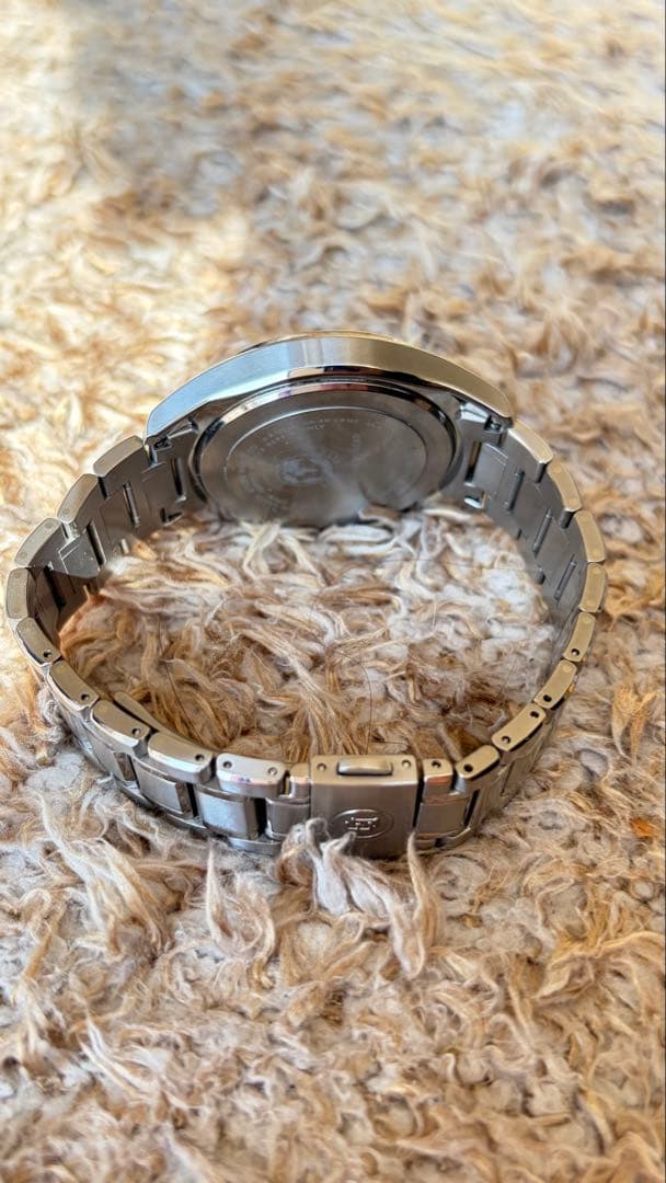 シチズン エクシード CB1080-52A 電波ソーラー チタン