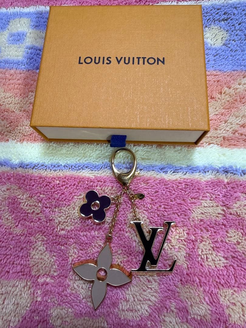♡Ｈappy♡プロフ必読 LOUIS VUITTON キーホルダー
