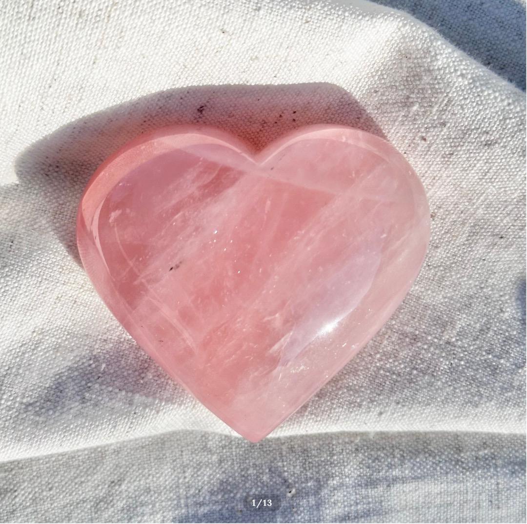 【ローズ クォーツ】　ハート シェイプ ② スタンド付　ブラジル産