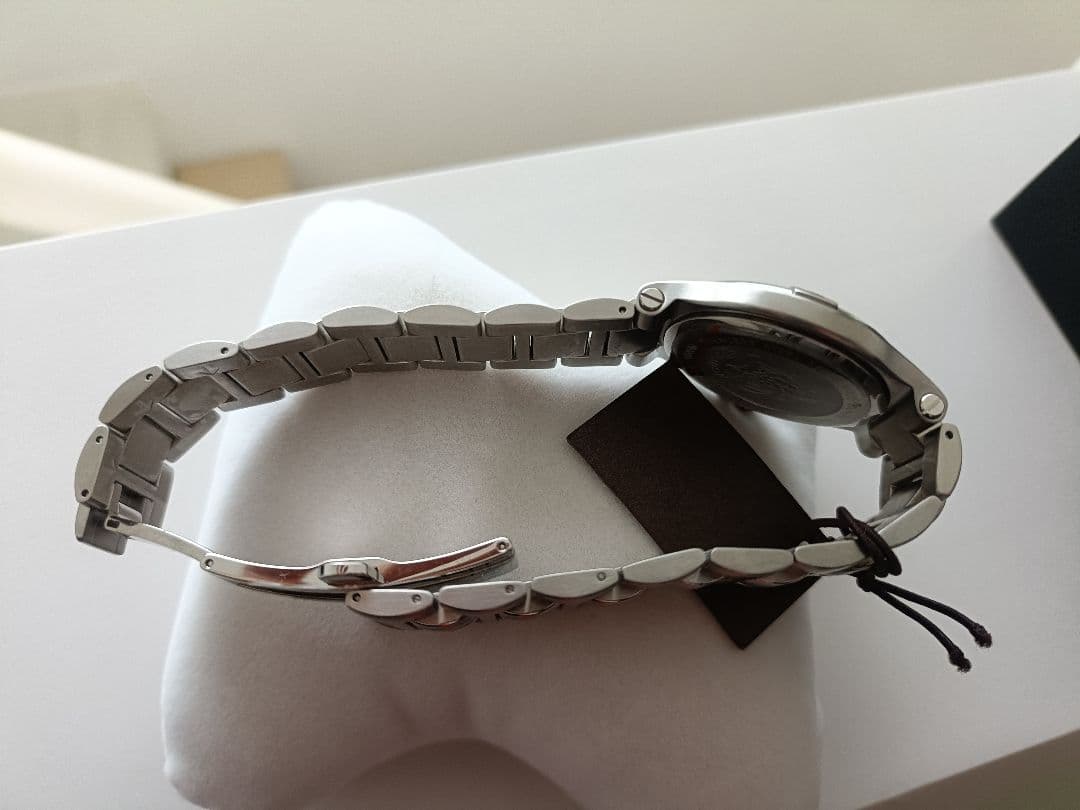 J*i様 GUCCI 9040M メンズ 腕時計 クォーツ