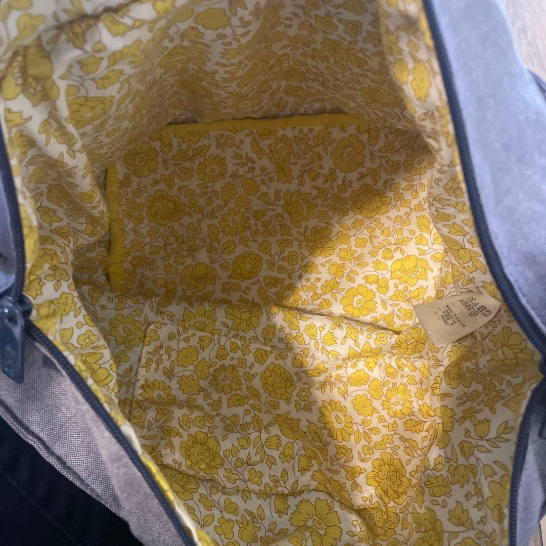 お値下げ中！！2024年春のファミリアショートートバッグ