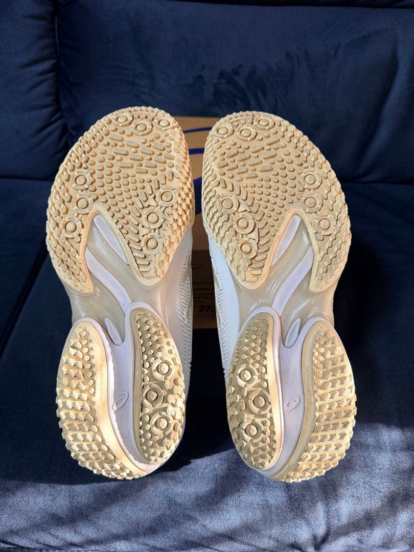 【極美品】一度のみ試履　asics court FF3 OC