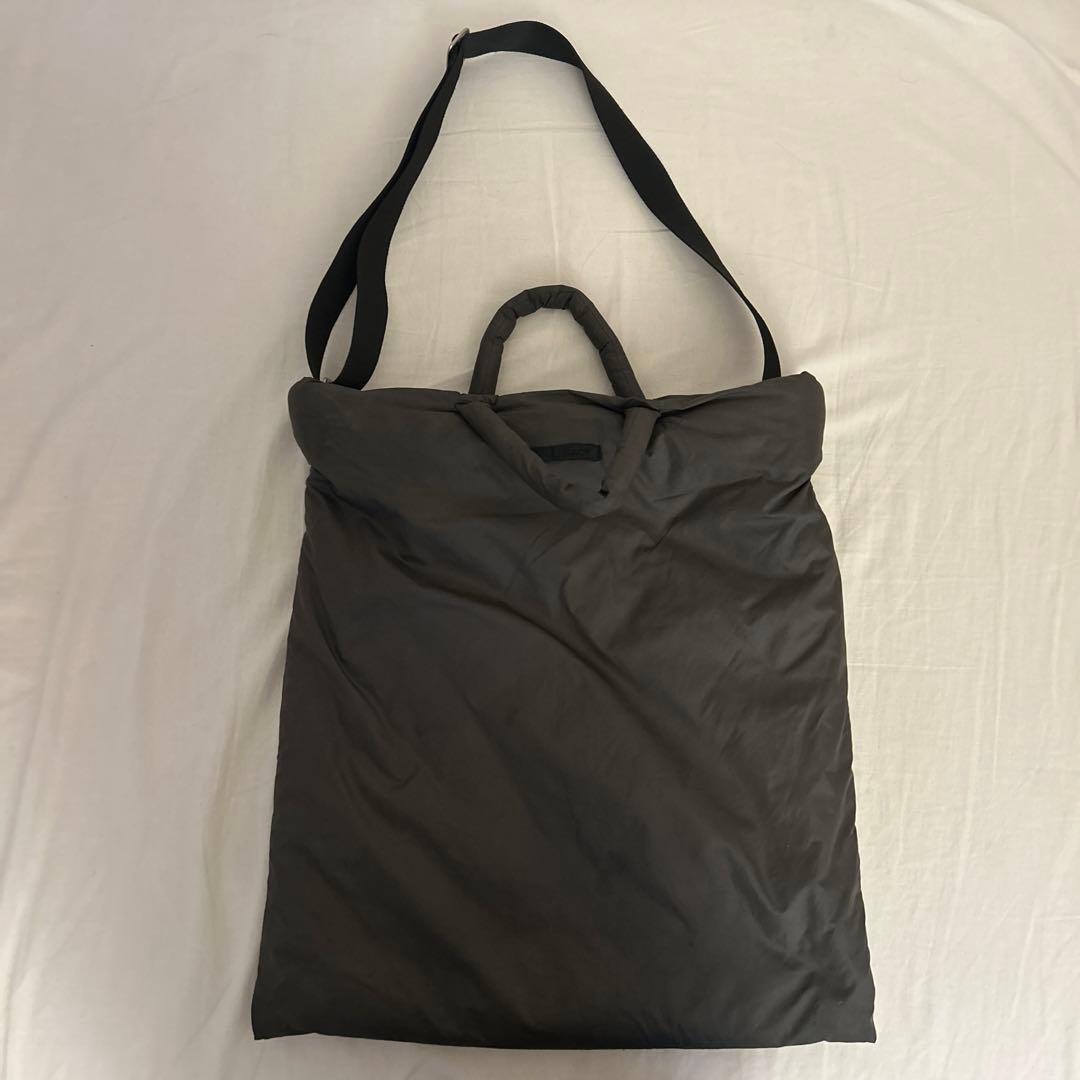 バッグ Our Legacy Pillow Tote Olive Green