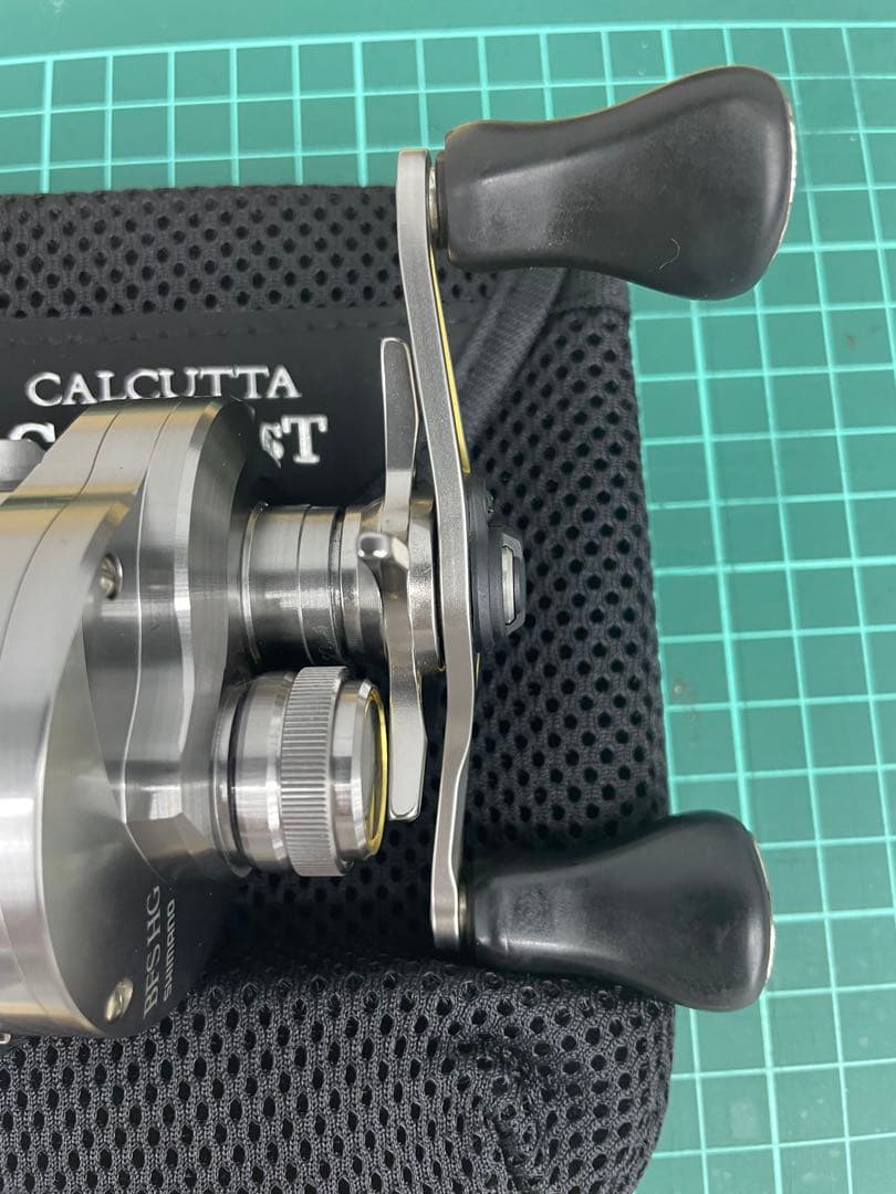 右！シマノ 23カルカッタコンクエストBFS HG RIGHT 7.8