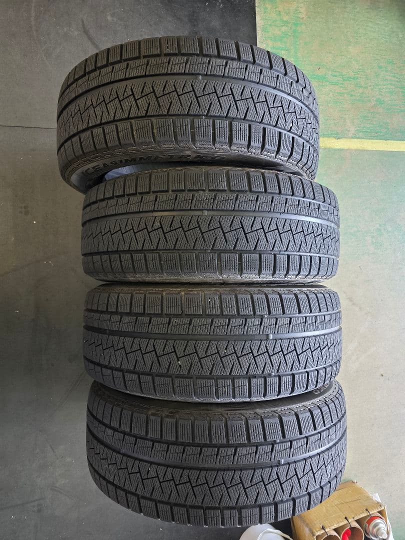 ピレリ　アイスアシンメトリコ 215/50R17 19年製 4本セット
