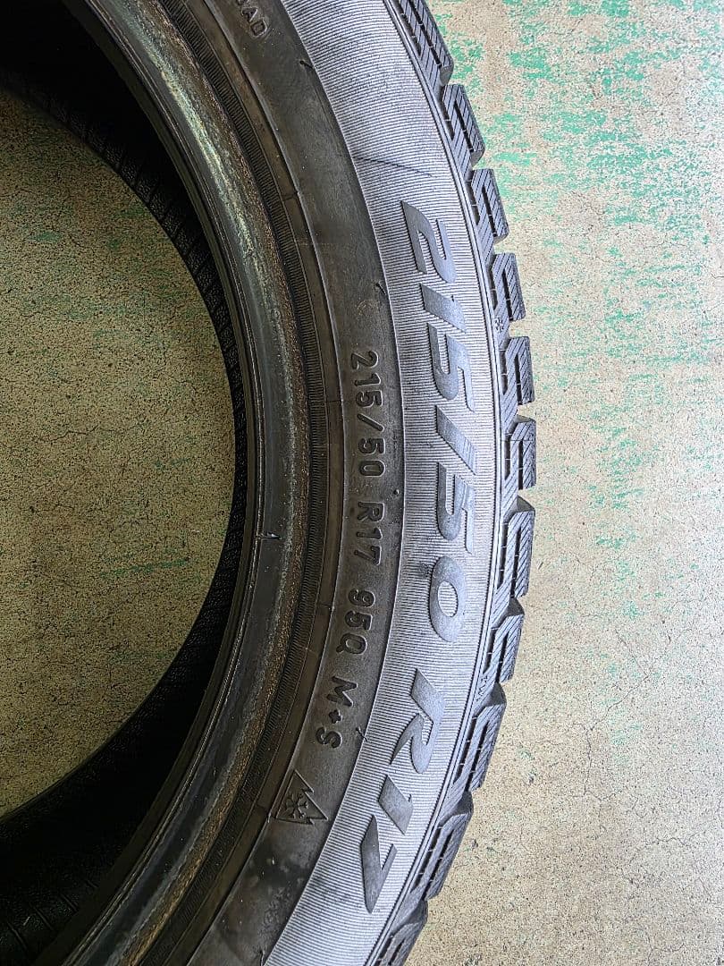ピレリ　アイスアシンメトリコ 215/50R17 19年製 4本セット