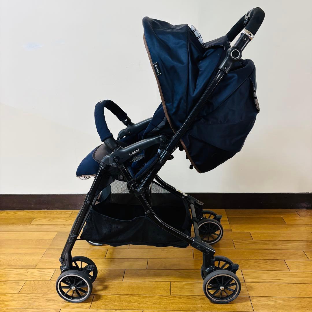 Combi スゴカル4キャス コンパクト エッグショック ネイビー