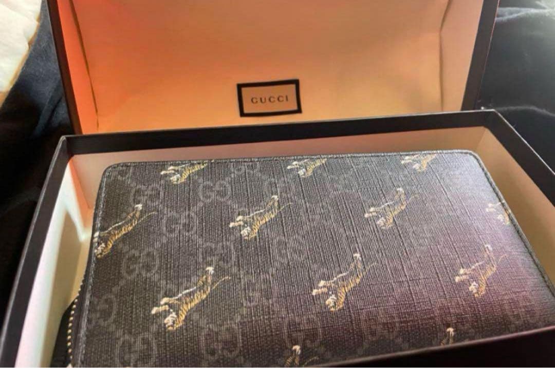 新品未使用 グッチ 長財布 GG スプリーム ラウンドジップ GUCCI