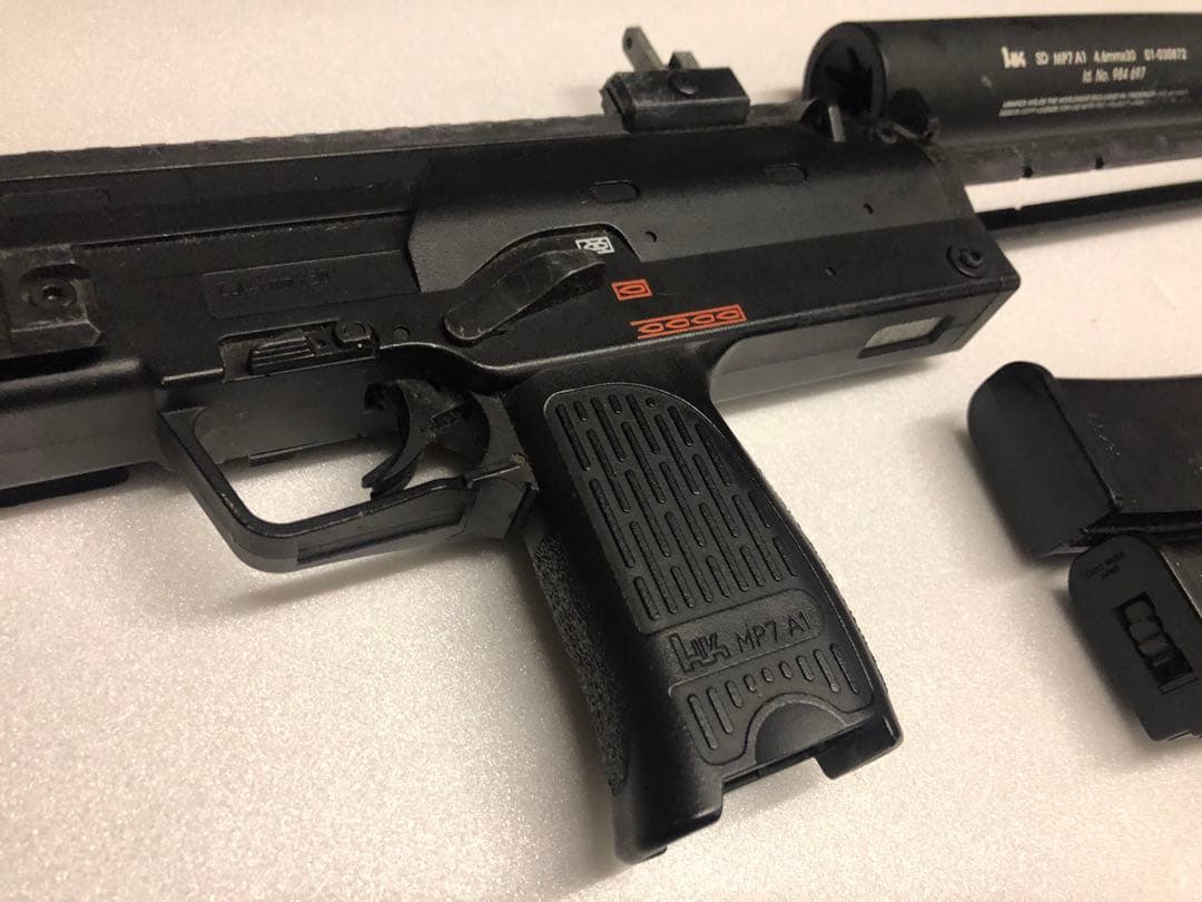 東京マルイ 電動コンパクトマシンガン MP7A1